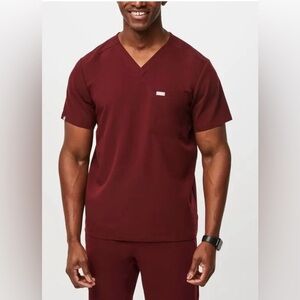 FIGS Leon Three Pocket Scrub Top - Men’s Large